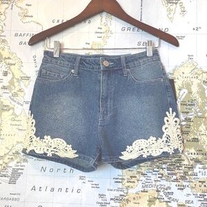 NEW Urban Outfitters BDG Lace Denim Shorts Boho crotchet